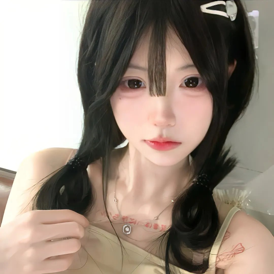 他她他她